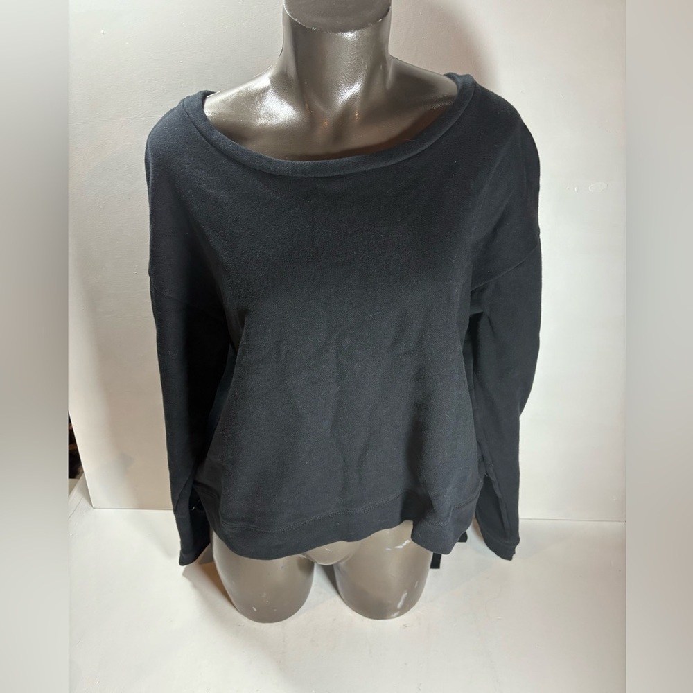 Baseline Athletics  Women's Top with Bow Sleeve Detail